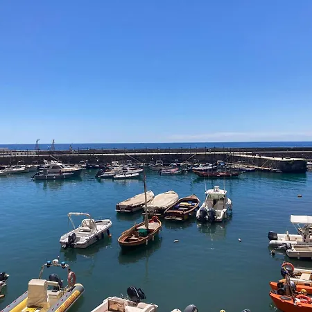 Liguria Holidays - The Black * Camogli